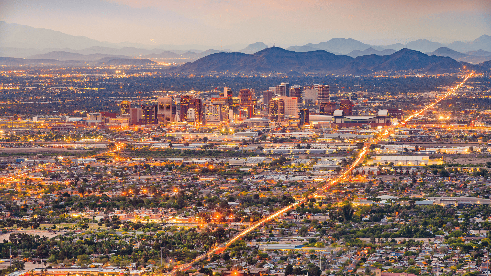 phoenix-arizona-cityscape-at-dusk